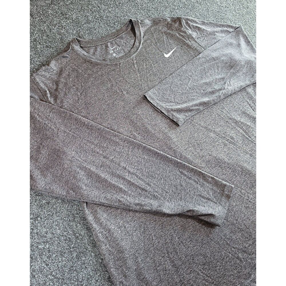 Nike Dri-FIT Shirt Men's XL Gray Long Sleeve Training Running Athletic Swoosh